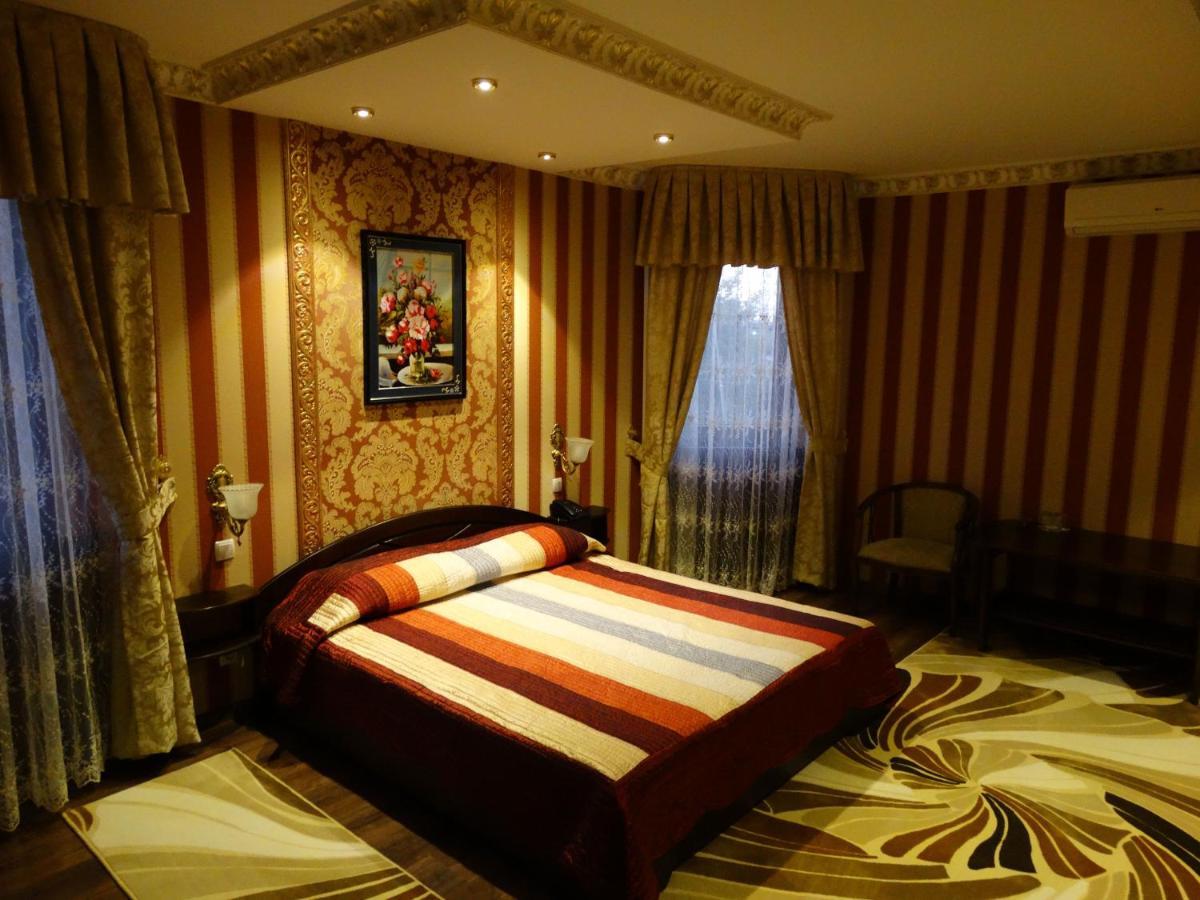 Hotel Papillon Tashkent Exterior photo