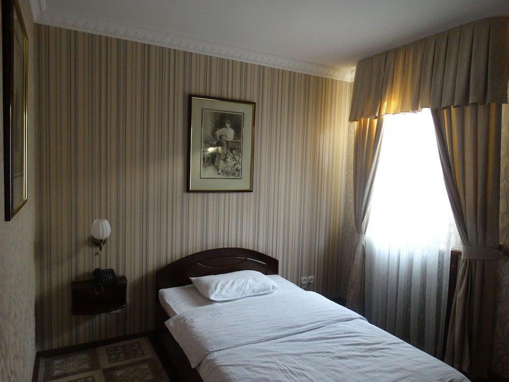 Hotel Papillon Tashkent Exterior photo