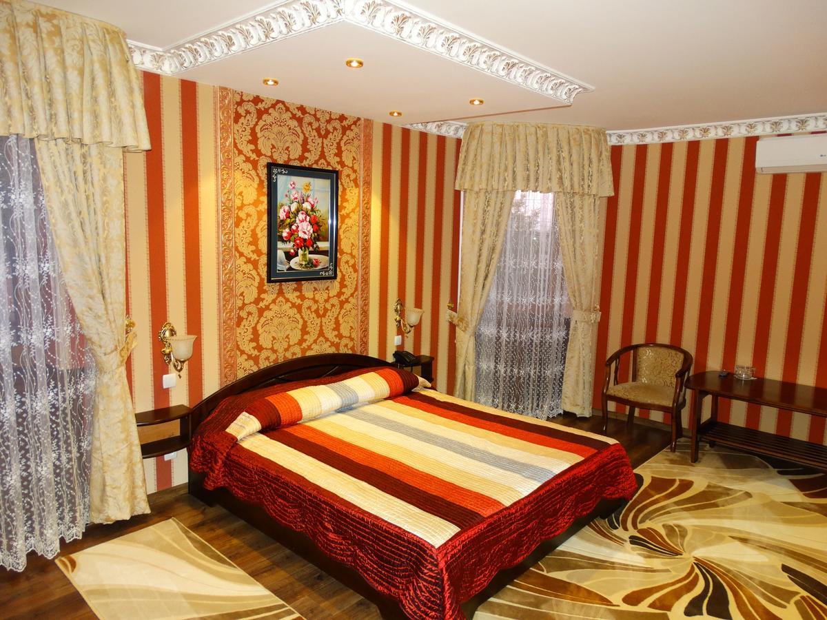Hotel Papillon Tashkent Exterior photo